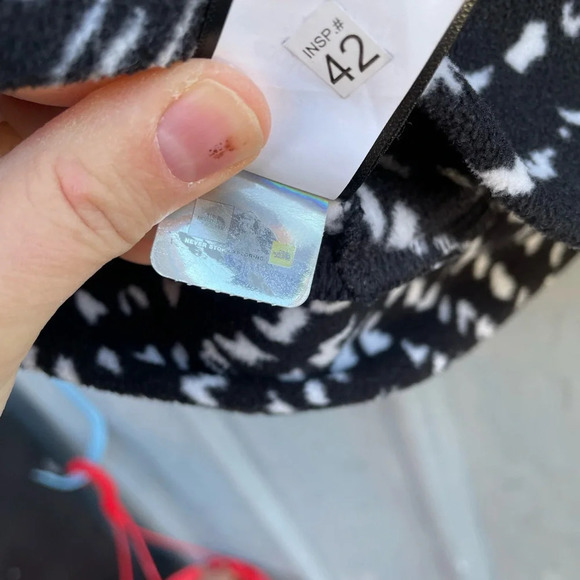 The North Face Glacier Fleece, Youth 14 - Picture 10 of 12